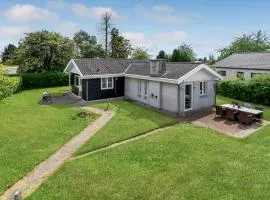 Amazing Home In Egå With Kitchen