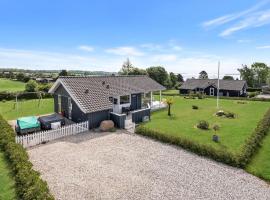 3 Bedroom Nice Home In Faaborg，位于福堡的酒店