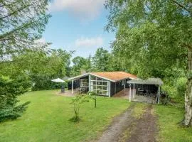 Four-Bedroom Holiday Home In Stege