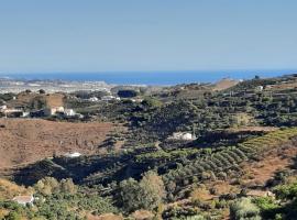 Casa Montaña Vélez-Málaga B&B，位于贝莱斯的住宿加早餐旅馆