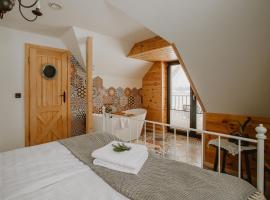 PUSZCZYKOWO siedlisko&spa，位于比亚沃维耶扎的酒店