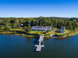 OCEAN BAY VIEW Luxury Guesthouse，位于Musquodoboit Harbour的民宿