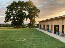 Knockreagh Farm Cottages, Callan, Kilkenny，位于基尔肯尼的度假短租房