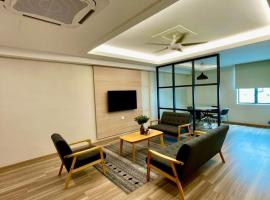 Savana Hotel & Serviced Apartments，位于玻璃市港口的酒店