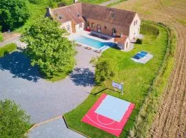Crazy Villa Chateaubert 28 - Heated pool - Basket - 2h Paris - 30p