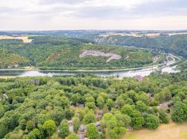 Envie de vous évader dans la vallée de la Meuse?，位于Hastière-par-delà的度假屋