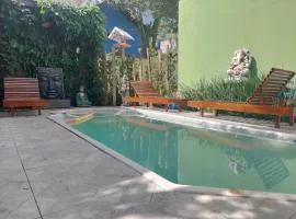 Chalé com piscina