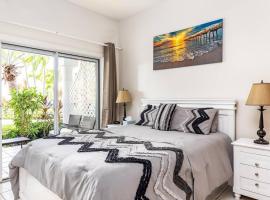 Shore to Please - Large Studio Condo