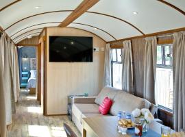 Brunel Boutique Railway Carriage 2，位于Dawlish Warren的酒店