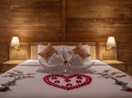 RUMAH KAYU RESORT，位于乌布的豪华型酒店