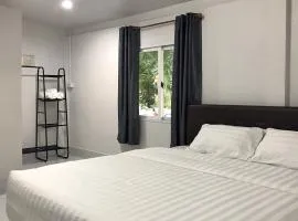 Minds House