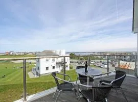 Bredon Court, Poseidon Penthouse