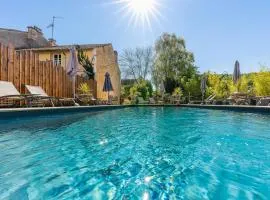 La Villa du 15 - Chambres indépendantes & autonomes du restaurant La Maison - clim et piscine chauffée - Lit King Size