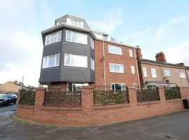 Spacious 2 bedroom apartment Cleethorpes