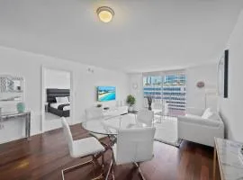 Superb unit, centrally located with parking