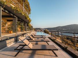 Heaven's Door Samos，位于萨摩斯的带热水浴缸的酒店