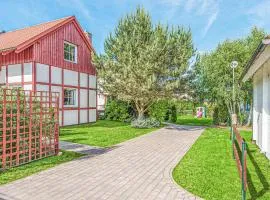 Awesome Home In Ustka With 2 Bedrooms And Wifi