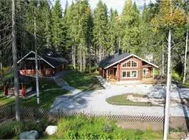 Lovely cottage in Koli resort next to a large lake and trails