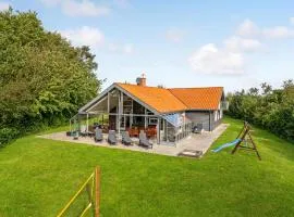 Gorgeous Home In Hadsund With Wifi