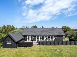 Nice Home In Skagen With House A Panoramic View，位于斯卡恩的海滩短租房