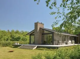 Three-Bedroom Holiday Home In Skals