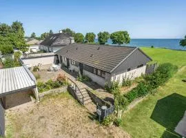 3 Bedroom Cozy Home In Frørup