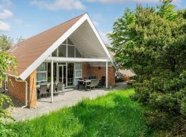 6 Bedroom Stunning Home In Rømø，位于Rømø的酒店