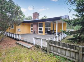 Amazing Home In Anholt With Kitchen，位于Anholt的酒店
