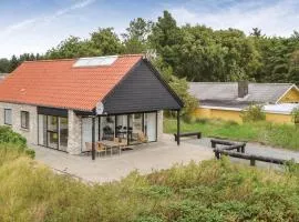 Three-Bedroom Holiday Home In Blavand