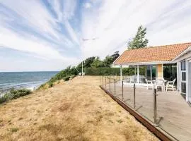 Beautiful Home In Rnne With 4 Bedrooms, Sauna And Wifi