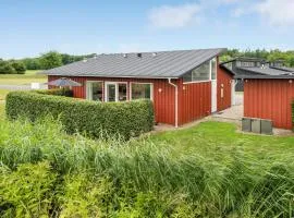 4 Bedroom Nice Home In Bogense