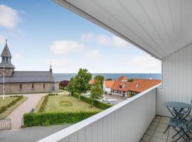 Cozy Apartment In Gudhjem，位于古兹耶姆的酒店
