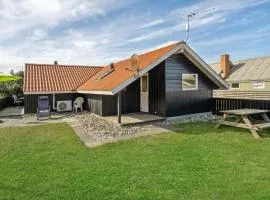 Awesome Home In Hvide Sande With Kitchen