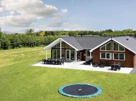 Nice Home In Bogense With Kitchen