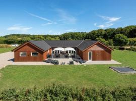 Stunning Home In Haderslev With Wifi，位于哈泽斯莱乌的酒店