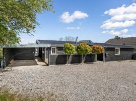 Four-Bedroom Holiday Home In Otterup，位于奥特鲁普的酒店