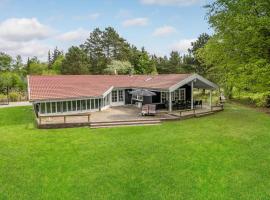 Awesome Home In Vig With Sauna，位于比戈的酒店