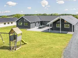 斯特兰巴肯P-589度假屋