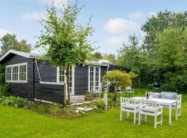 Cozy Home In Jægerspris With Kitchen