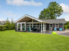 Holiday Home Svanevænget Hemmet Ii，位于法伦的酒店