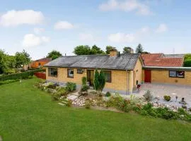 3 Bedroom Pet Friendly Home In Nordborg