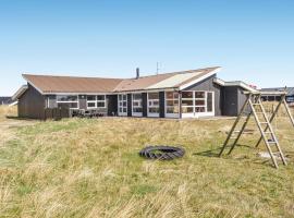 Amazing Home In Hvide Sande With Sauna，位于比耶勒高的酒店
