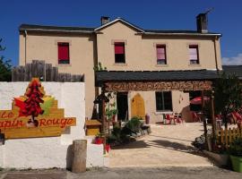 Le sapin rouge, chambres d'hôtes - restaurant - bar，位于ArtiguesMounegou附近的酒店