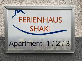 Ferienhaus Shaki，位于福森的酒店