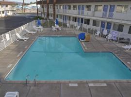 印第安人六号汽车旅馆 - 棕榈泉区，位于印地欧的酒店