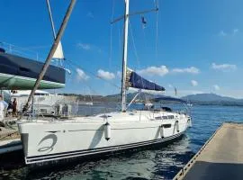 Velero Monia