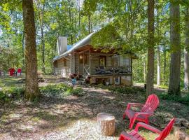 Cabin and Creek - Secluded Oasis - 3BD，位于Kingston Springs的酒店