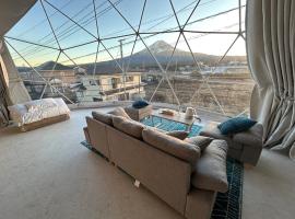 Glamping Dome YOSHIMURA，位于富士河口湖的豪华帐篷营地