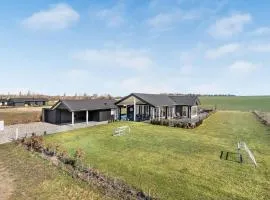 Amazing Home In Slagelse With Kitchen
