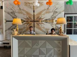 Green Hotel & Restaurant，位于帕坦科特的酒店